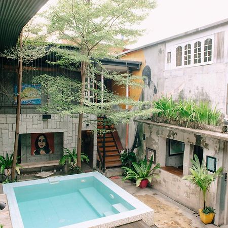 The Flying Fish Hostel Cebu Exterior foto